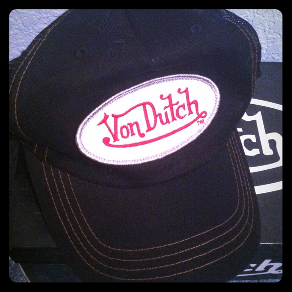 Black Von Dutch SnapBack Hat