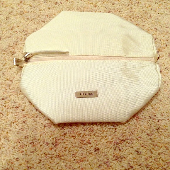 🌺BRAND NEW SHISEIDO MAKE UP BAG🌺