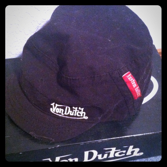 Women's Von Dutch black hat