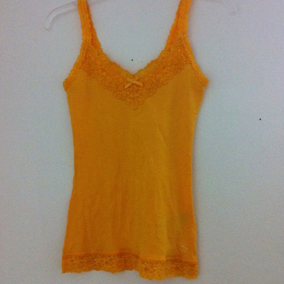 tanktop....just worn 1 time