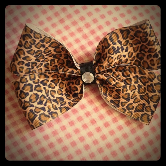 Bows - Picture 1 of 1