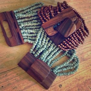 Glass bead wooden toggle~ amazing cuff bracelet