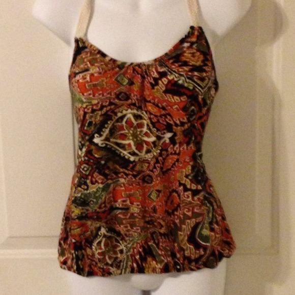 Tribal print racer back top w/ wooden hardware 🎀 - Picture 1 of 3