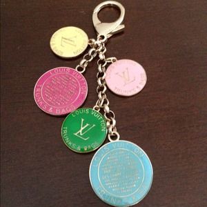 MUST HAVE LV Bag Charm🆕