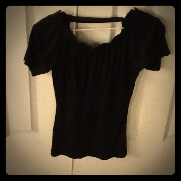 The Limited black tee sz XS