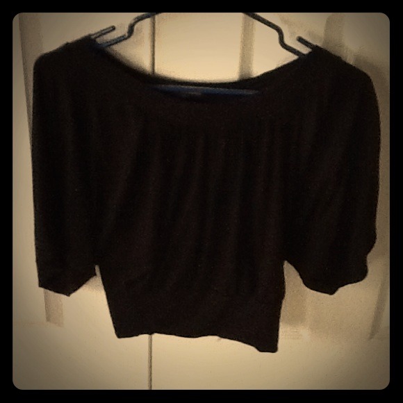 Forever 21 cropped black tee