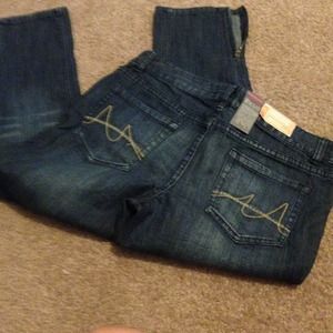 ❌SOLD!!!!  Brand new jean capris
