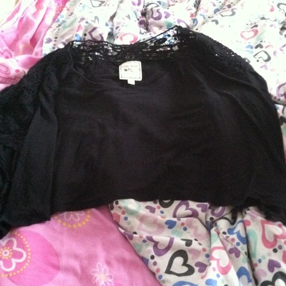 Black crop top with crochet back! - Picture 3 of 3
