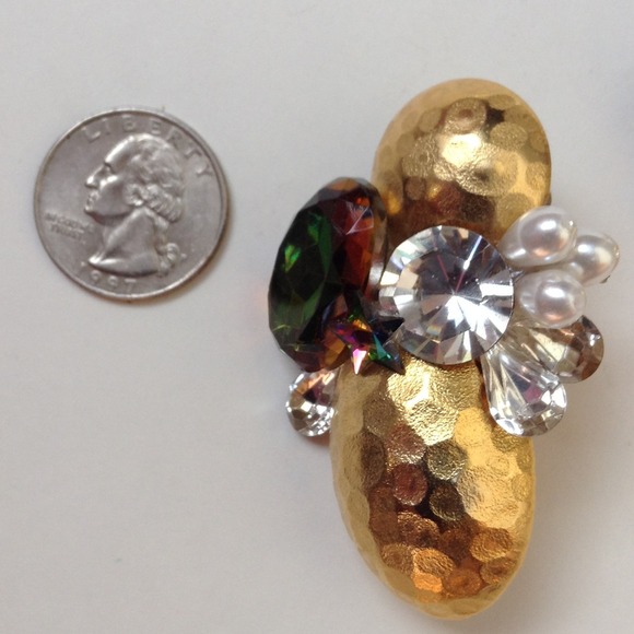 Vintage | 2 1/4" Clip Earrings - Picture 2 of 4
