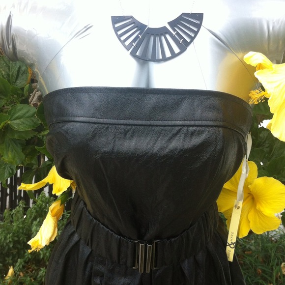 Black dressy strapless dress - Picture 2 of 4