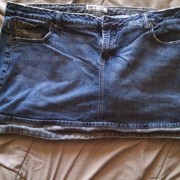 Flirty jean skort.