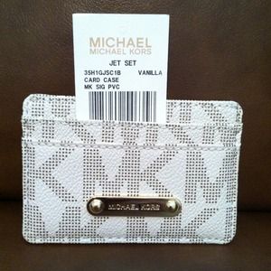 Vanilla credit card holder