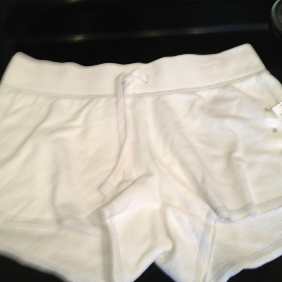SOLD-Cute white shorts