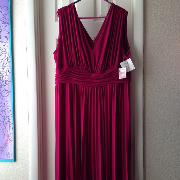 💖Bundle💖 Berry Dress and Black Jacket