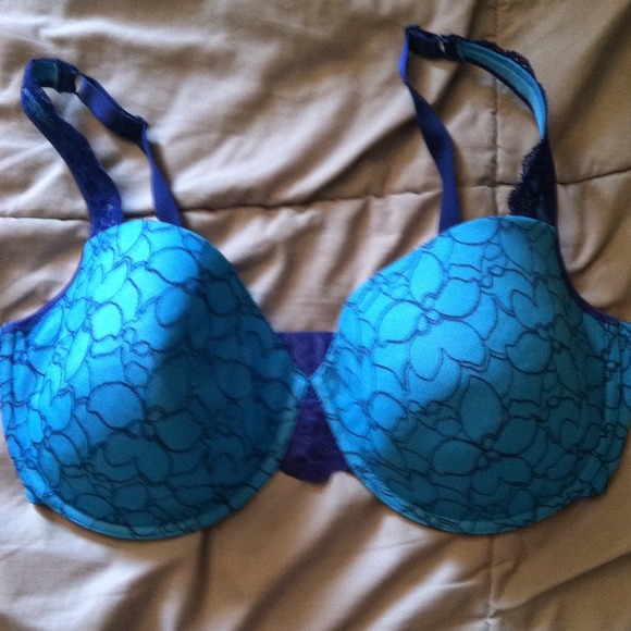 New Fredrick's of Hollywood bra 38 DD
