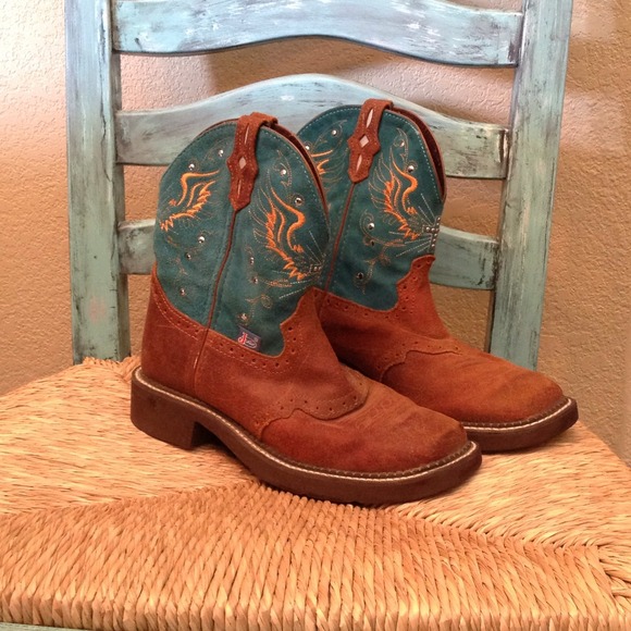 ❌Bundled for cbouse97. Justin Gypsy cowgirl boots! - Picture 2 of 4