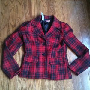 Cute red and black plaid blazer never worn NWT