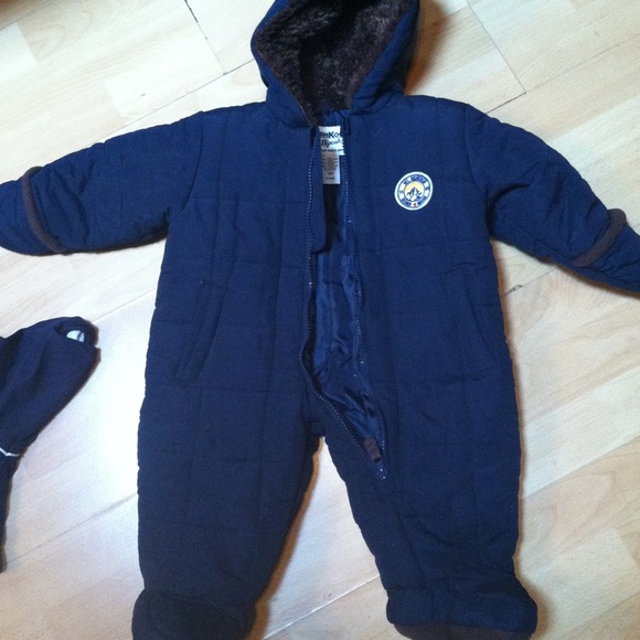 6-9 month brand new snow suit