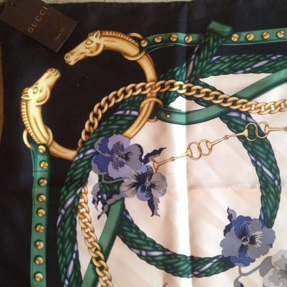 Gucci silk scarf NWT - I have two! Only 1 for sale. - Picture 2 of 3