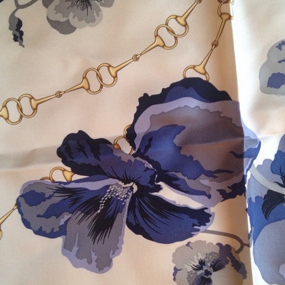 Gucci silk scarf NWT - I have two! Only 1 for sale. - Picture 3 of 3