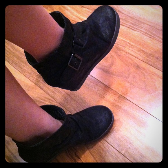 Stylish hidden wedge by Roxy!