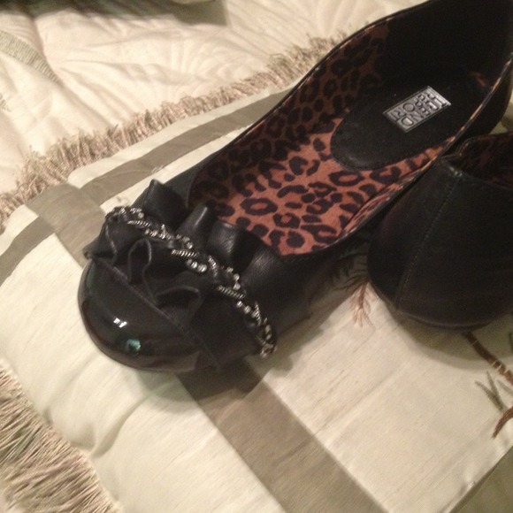 🌺SOLD❤Flats🌺 - Picture 2 of 3