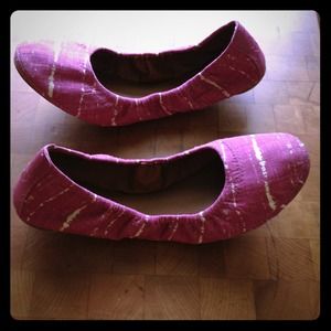 Lucky brand pink and white stripe flats
