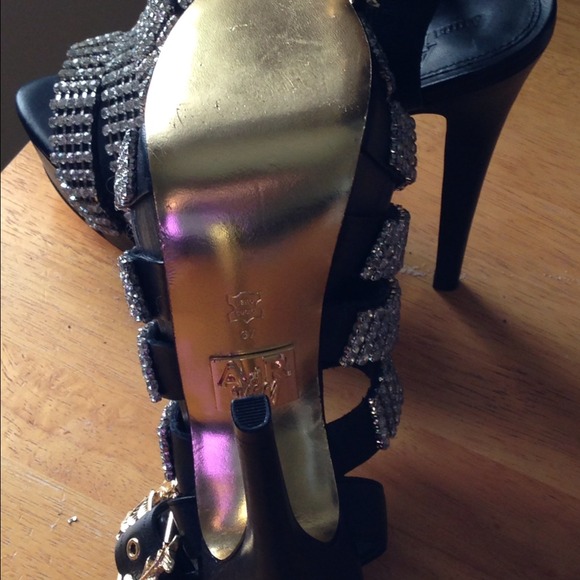 Anna Dello Russo by H&M  shoe🚓🚨slashing prices🚓 - Picture 2 of 4