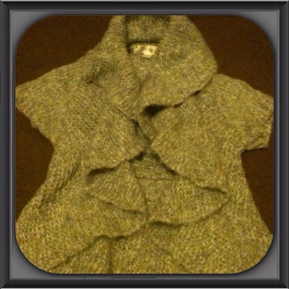 Adorable Grey sweater!! NWOT - Picture 2 of 2