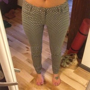 Size 7 xhilaration Grey/white polkadot skinnies