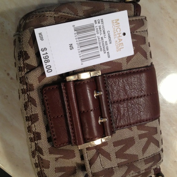 🔴SOLD🔴Michael Kors cross body bag - Picture 3 of 4