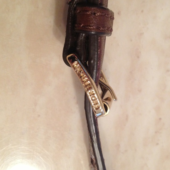 🔴SOLD🔴Michael Kors cross body bag - Picture 4 of 4