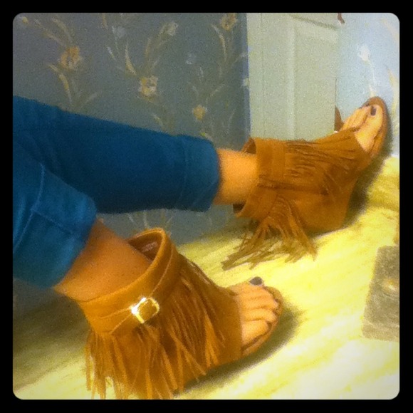 Indian style wedges