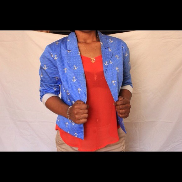 Blazer - Picture 2 of 2