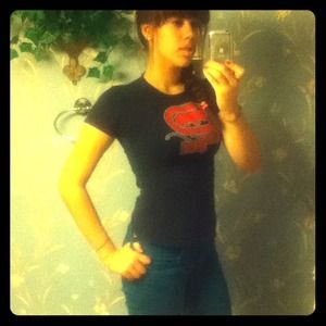 Shirt that instantly SLIMS to satisfy your body