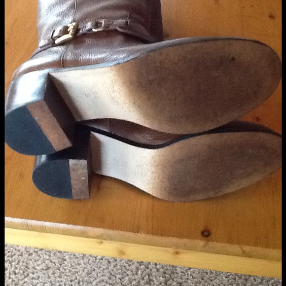 {{{{SOLD}}}}}COACH SAPPHIRE BOOTS. - Picture 4 of 4