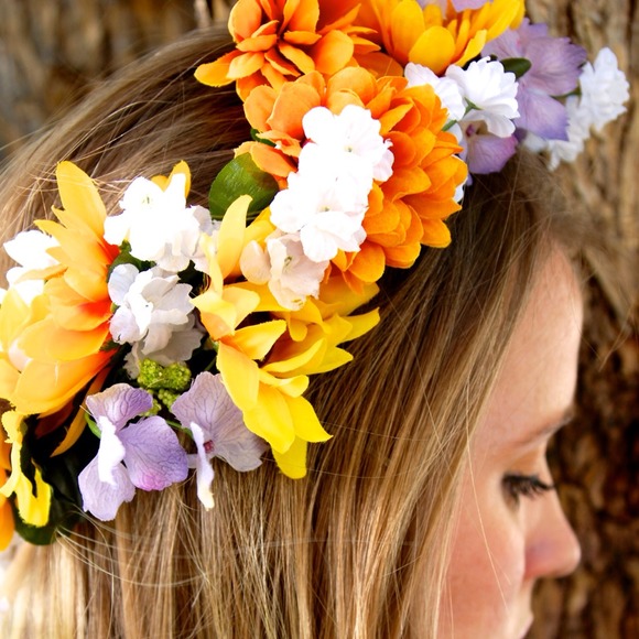 Flower crown 🌼🌻🌼 - Picture 2 of 3