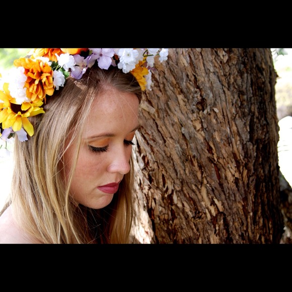 Flower crown 🌼🌻🌼 - Picture 3 of 3