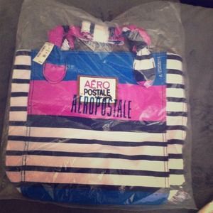 Aeropostale tote!
