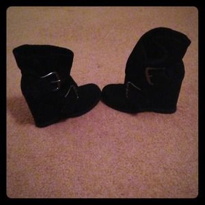 Black ankle wedge boots