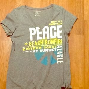 American Eagle vneck