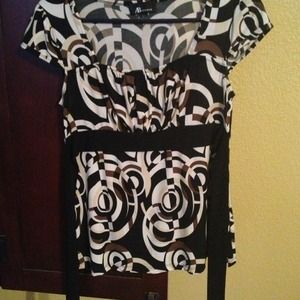 Size small top