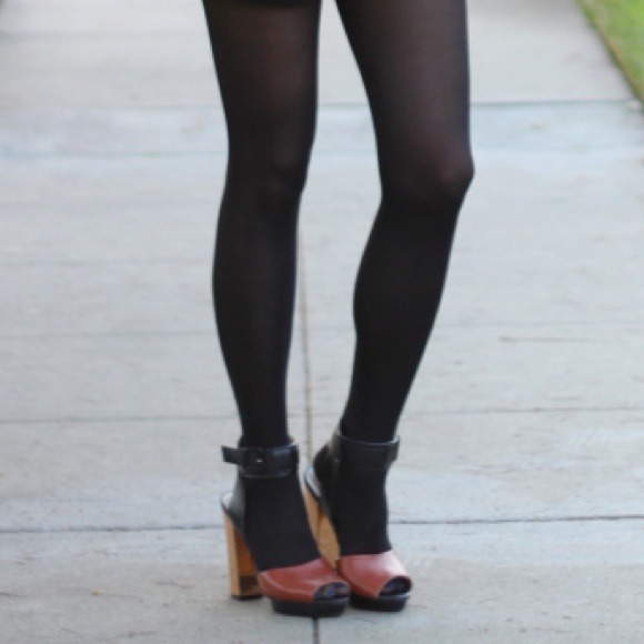 Zara Shoes - GOLD HEEL PEEP TOE PUMP HEELS