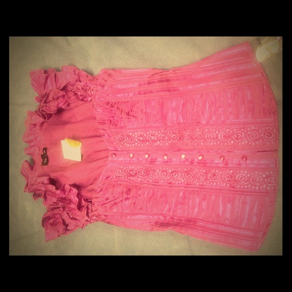 New Bebe ruffled collar top 🎉🎉🎉reserved🎉🎉