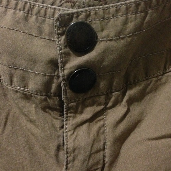 ‼️BUNDLED‼️Mossimo Cargo Shorts - Picture 2 of 3