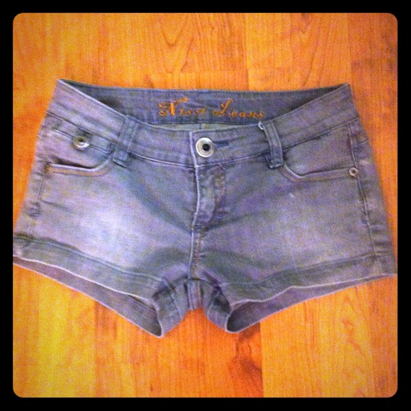 Everything in my closet $10 and under!!! - Picture 1 of 2