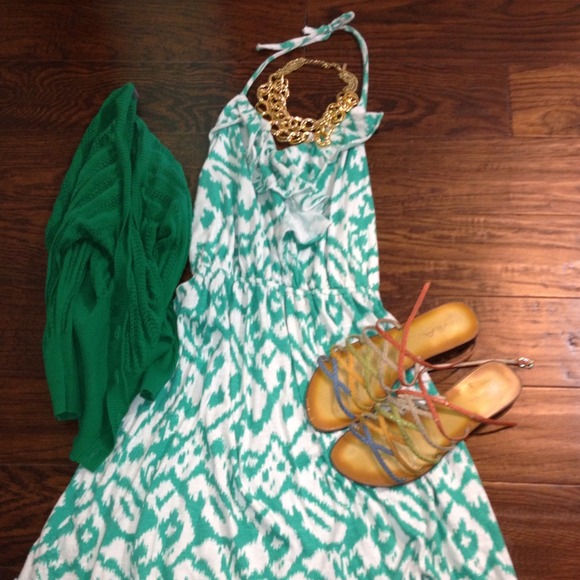 Teal and White Tiger Eyed Pattern Halter Dress - Picture 3 of 3