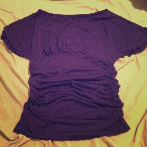 ❌SOLD❌Plum Purple Top