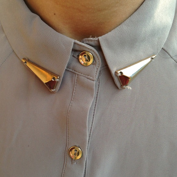 Button up - Picture 2 of 3