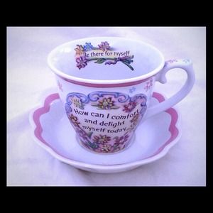 ****SOLD**** COMFORT QUEENS CUP AND SAUCER